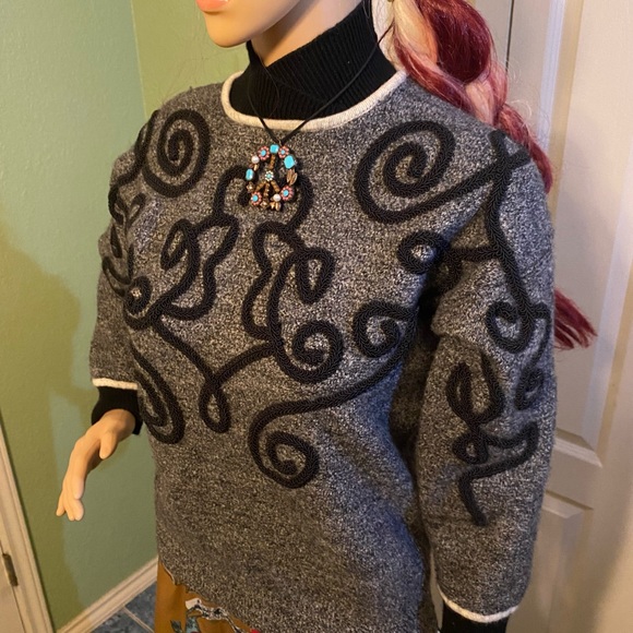 Jennifer Moore wool sweater - Picture 2 of 7